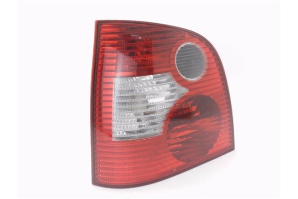 Recambio de piloto trasero izquierdo para volkswagen polo iv (9n1) 1.4 16v referencia OEM IAM 6Q6945095B 6Q6945111 