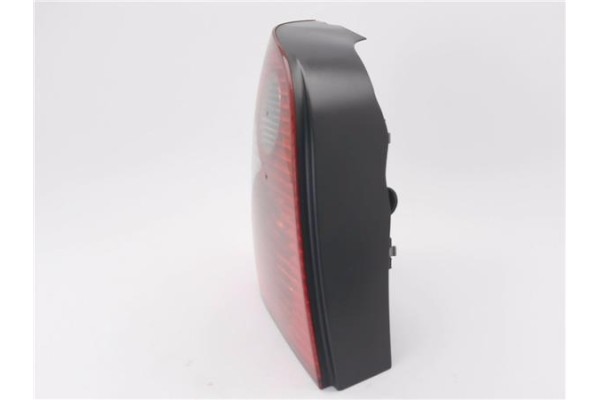 Recambio de piloto trasero izquierdo para volkswagen polo iv (9n1) 1.4 16v referencia OEM IAM 6Q6945095B 6Q6945111 