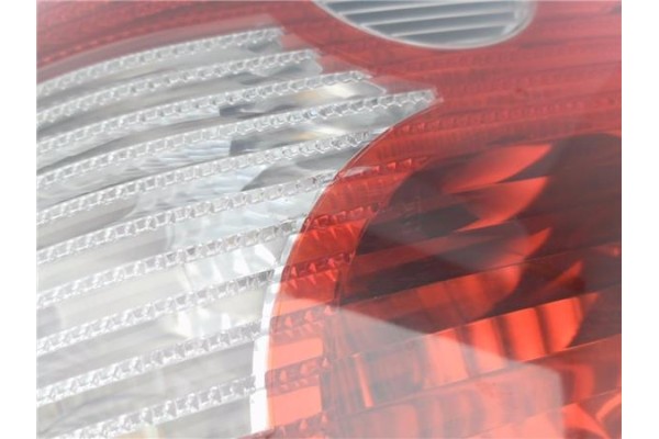 Recambio de piloto trasero izquierdo para volkswagen polo iv (9n1) 1.4 16v referencia OEM IAM 6Q6945095B 6Q6945111 