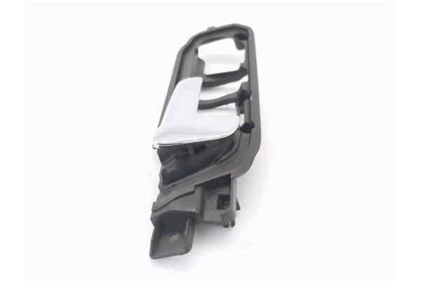 Recambio de manilla int. puerta delantero derecha para volkswagen polo iv (9n1) 1.4 16v referencia OEM IAM 6Q0837174A 6Q0837174G