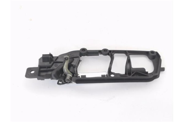 Recambio de manilla int. puerta delantero derecha para volkswagen polo iv (9n1) 1.4 16v referencia OEM IAM 6Q0837174A 6Q0837174G