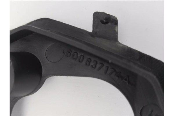 Recambio de manilla int. puerta delantero derecha para volkswagen polo iv (9n1) 1.4 16v referencia OEM IAM 6Q0837174A 6Q0837174G