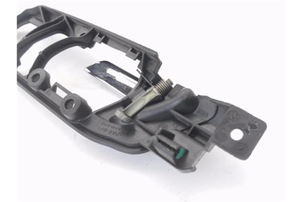 Recambio de manilla int. puerta delantero derecha para volkswagen polo iv (9n1) 1.4 16v referencia OEM IAM 6Q0837174A 6Q0837174G