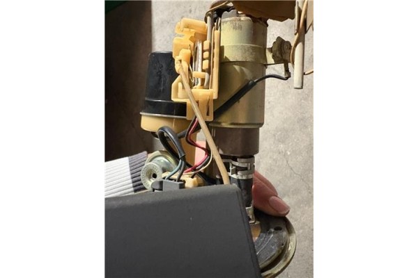 Recambio de bomba combustible para toyota corolla (e11) 1.6 16v (zze112_) referencia OEM IAM 7720312280  