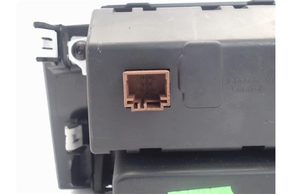 Recambio de reloj horario para citroen c4 berlina 1.6 exclusive referencia OEM IAM 980071738000  