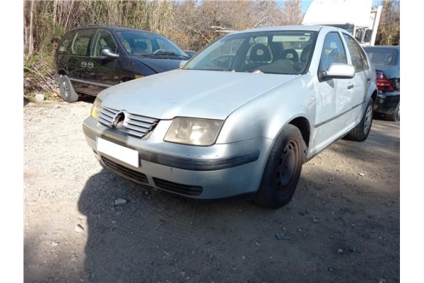 volkswagen bora berlina (1j2)(1998) del año 