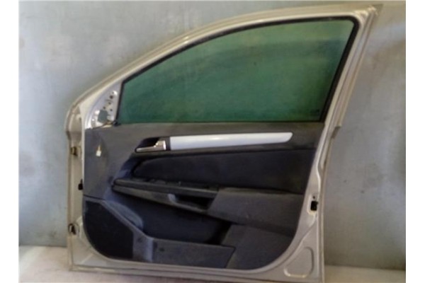Recambio de puerta delantero derecha para opel astra h berlina 1.6 referencia OEM IAM   