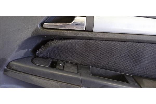 Recambio de puerta delantero derecha para opel astra h berlina 1.6 referencia OEM IAM   