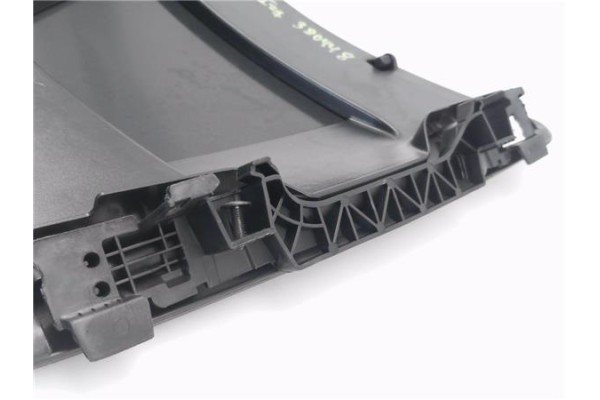 Recambio de tapa izquierda salpicadero para citroen c4 picasso 1.6 hdi referencia OEM IAM 8218ZH  