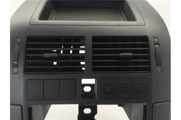 Recambio de embellecedor consola central para volkswagen polo iv (9n1) 1.4 16v referencia OEM IAM 6Q0858069L  