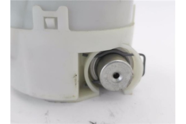 Recambio de bomba combustible para citroen c2 1.4 referencia OEM IAM 1525HH  