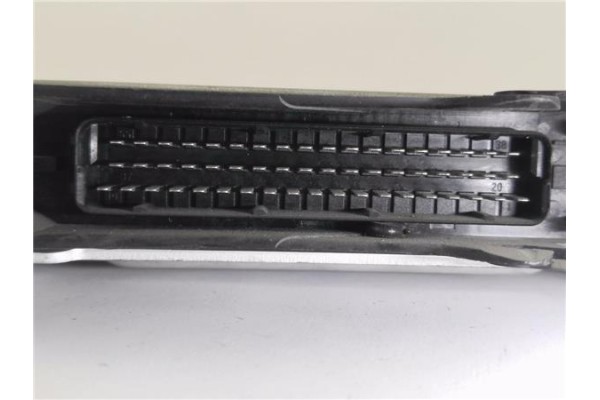 Recambio de centralita para bmw serie 3 berlina (e30) 2.0 320i referencia OEM IAM 1735364 261200380 