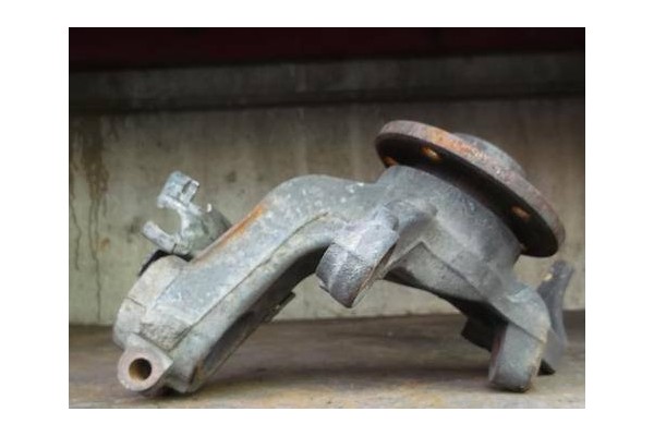 Recambio de mangueta delantero derecha para volkswagen polo iv (9n1) 1.4 16v referencia OEM IAM   