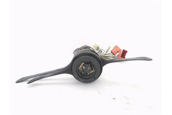 Recambio de mando intermitencia para seat 127 (127a) 0.9 referencia OEM IAM 3933565  