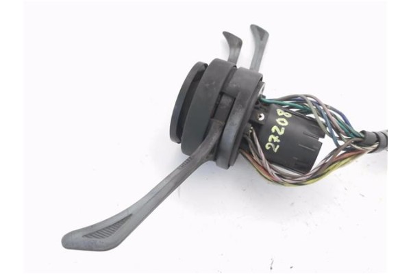 Recambio de mando intermitencia para seat 127 (127a) 0.9 referencia OEM IAM 3933565  