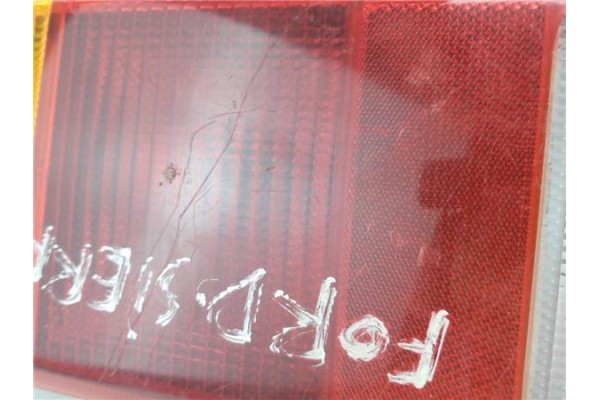 Recambio de piloto trasero izquierdo para ford sierra berlina 1.3 básico referencia OEM IAM 6123145  