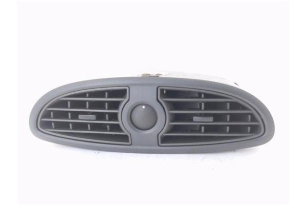 Recambio de rejilla entrada de aire para renault clio iii 1.5 dci (c/br1g) referencia OEM IAM 7701208584  