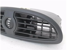 Recambio de rejilla entrada de aire para renault clio iii 1.5 dci (c/br1g) referencia OEM IAM 7701208584  