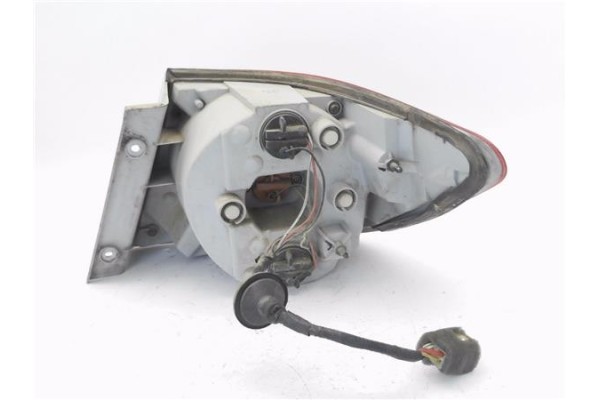 Recambio de piloto trasero izquierdo para chevrolet epica 2.0 lt referencia OEM IAM 96990633  