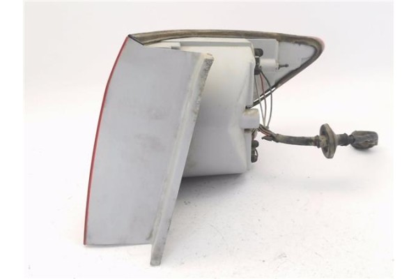 Recambio de piloto trasero izquierdo para chevrolet epica 2.0 lt referencia OEM IAM 96990633  