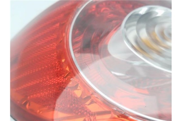 Recambio de piloto trasero izquierdo para chevrolet epica 2.0 lt referencia OEM IAM 96990633  