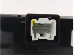 Recambio de pantalla para mazda 5 2.0 referencia OEM IAM CC33B  