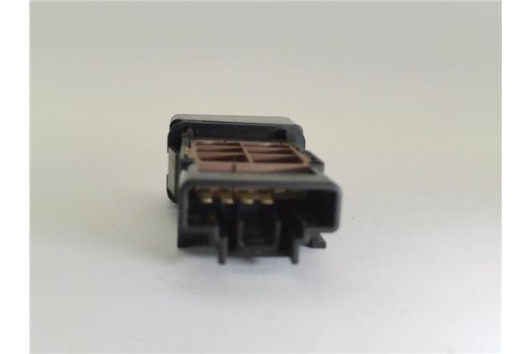 Recambio de interruptor luces emergencia para mazda 5 2.0 referencia OEM IAM 15A468  