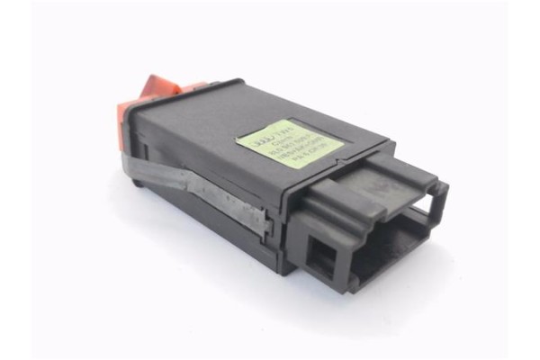 Recambio de interruptor luces emergencia para audi a3 (8l) 1.6 ambiente referencia OEM IAM 8L0941509P  