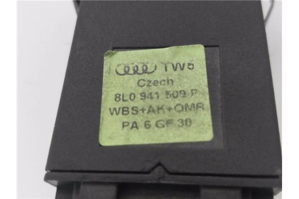 Recambio de interruptor luces emergencia para audi a3 (8l) 1.6 ambiente referencia OEM IAM 8L0941509P  