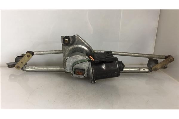 Recambio de motor limpiaparabrisas delantero para opel corsa b 1.2 i 16v referencia OEM IAM 22107719 22084745 