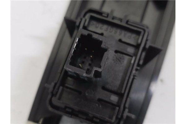 Recambio de mando elevalunas delantero derecho para renault megane iii sport tourer 1.5 business referencia OEM IAM E30176  