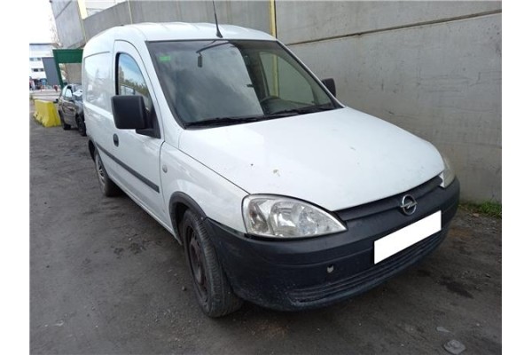 opel combo (corsa c)(2001) del año 