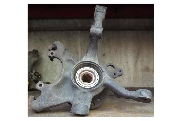 Recambio de mangueta delantero derecha para volkswagen polo iii (6n1) 64 1.9 d referencia OEM IAM   