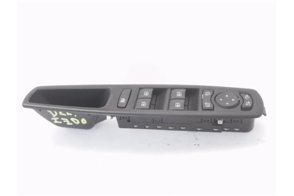 Recambio de mando elevalunas delantero izquierdo para renault megane iii sport tourer 1.5 business referencia OEM IAM 809610017R
