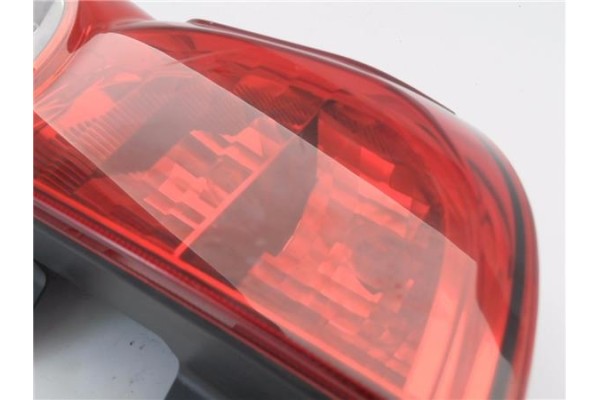 Recambio de piloto trasero derecho para fiat doblo cargo caja/chasis (263) 1.3 d multijet referencia OEM IAM 00518106730 2037075