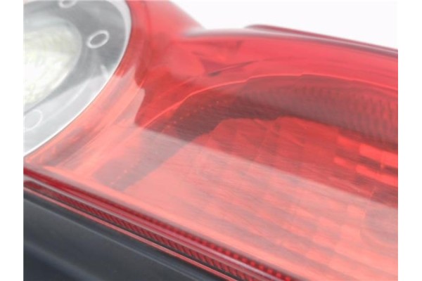 Recambio de piloto trasero izquierdo para fiat doblo cargo caja/chasis (263) 1.3 d multijet referencia OEM IAM 00518106740 20380