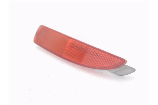 Recambio de reflectante paragolpes trasero para mazda 5 2.0 referencia OEM IAM E4023187  