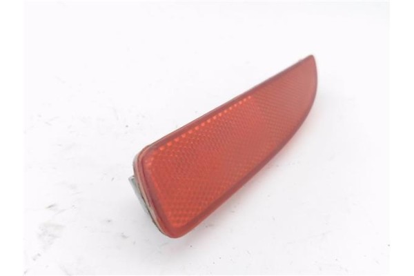 Recambio de reflectante paragolpes trasero para mazda 5 2.0 referencia OEM IAM E4023187  
