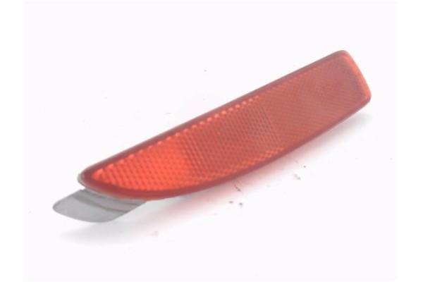 Recambio de reflectante paragolpes trasero para mazda 5 2.0 referencia OEM IAM E4023187  