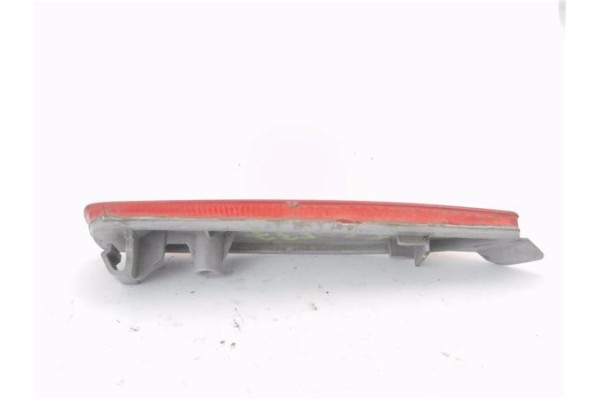 Recambio de reflectante paragolpes trasero para mazda 5 2.0 referencia OEM IAM E4023187  