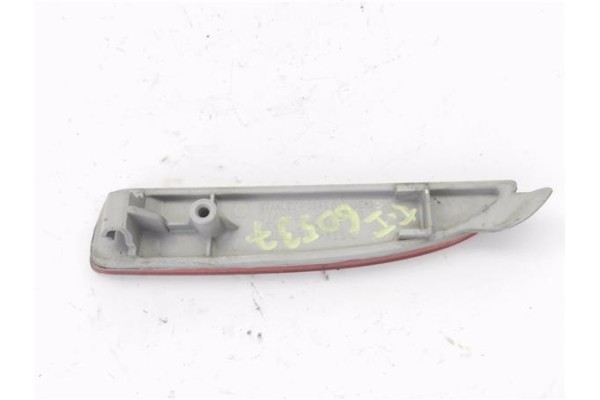 Recambio de reflectante paragolpes trasero para mazda 5 2.0 referencia OEM IAM E4023187  