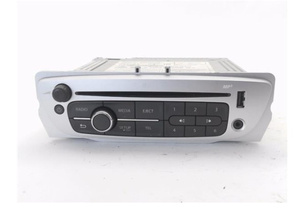 Recambio de autoradio para renault megane iii sport tourer 1.5 business referencia OEM IAM 1439127979 TA20111664 