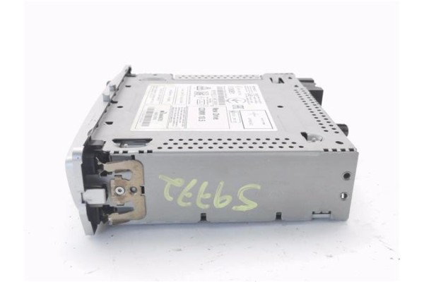 Recambio de autoradio para renault megane iii sport tourer 1.5 business referencia OEM IAM 1439127979 TA20111664 