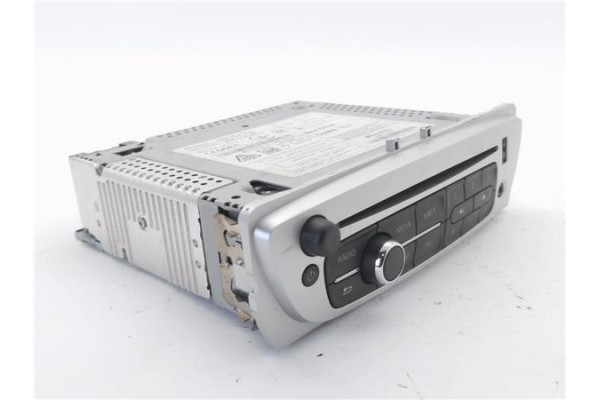 Recambio de autoradio para renault megane iii sport tourer 1.5 business referencia OEM IAM 1439127979 TA20111664 