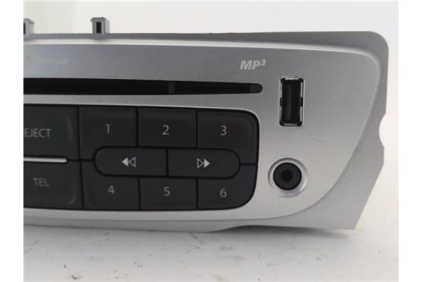 Recambio de autoradio para renault megane iii sport tourer 1.5 business referencia OEM IAM 1439127979 TA20111664 