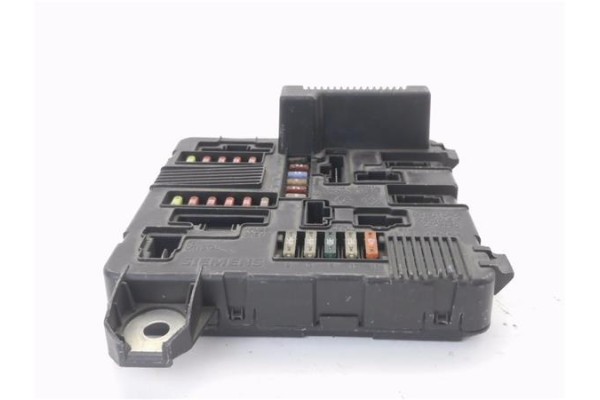Recambio de caja fusibles/rele para renault scenic ii (jm) 1.9 authentique referencia OEM IAM 8200306032B S118399200E 