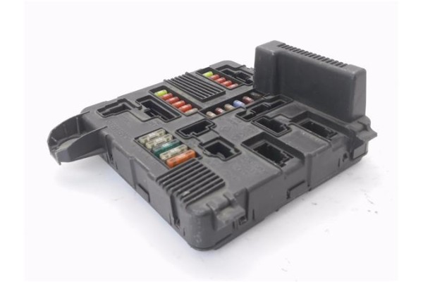 Recambio de caja fusibles/rele para renault scenic ii (jm) 1.9 authentique referencia OEM IAM 8200306032B S118399200E 