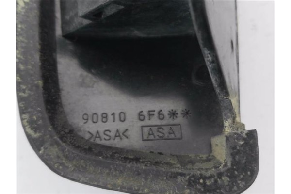 Recambio de moldura porton trasero para nissan micra (k11) 1.0 comfort referencia OEM IAM 908106F6  