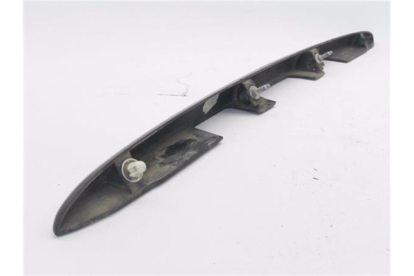Recambio de moldura porton trasero para peugeot 206 1.4 i referencia OEM IAM 9648068077 9648068177 