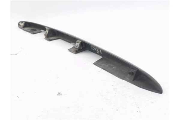 Recambio de moldura porton trasero para peugeot 206 1.4 i referencia OEM IAM 9648068077 9648068177 
